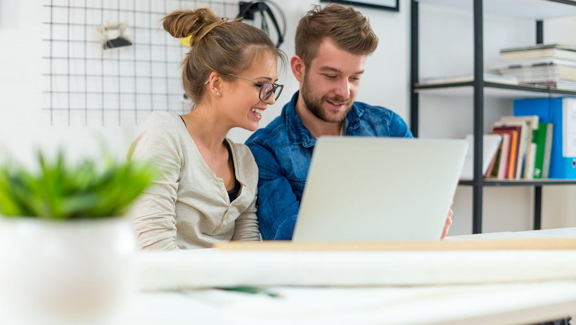teamwork—Parahomes Inc.