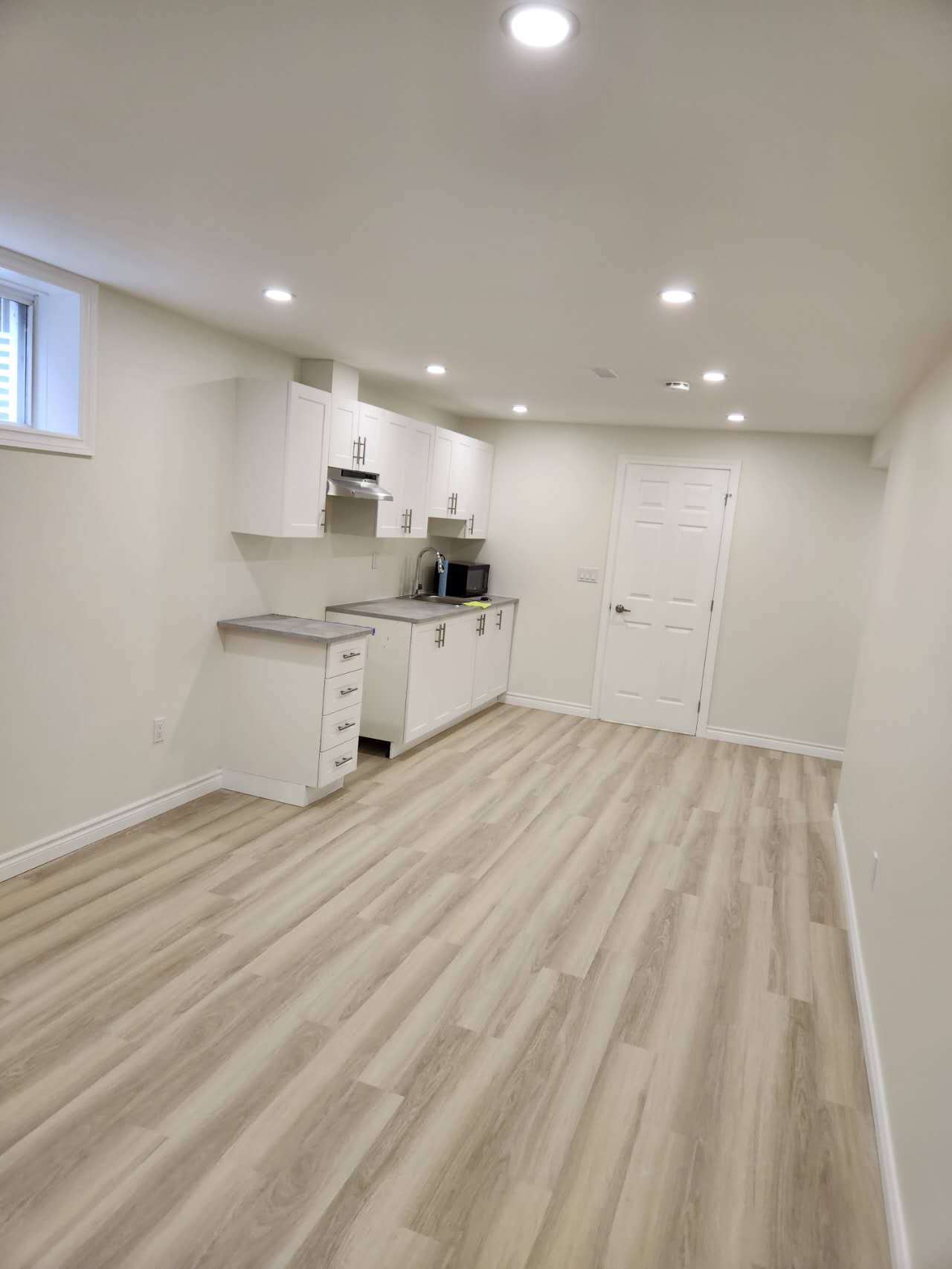 Beautiful kitchen Remodaling—Parahomes Inc